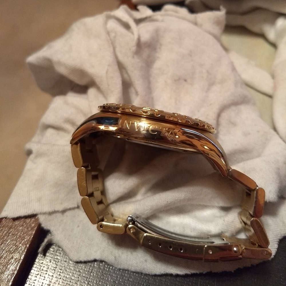 Invicta watch model 15497 - Picture 3 of 8
